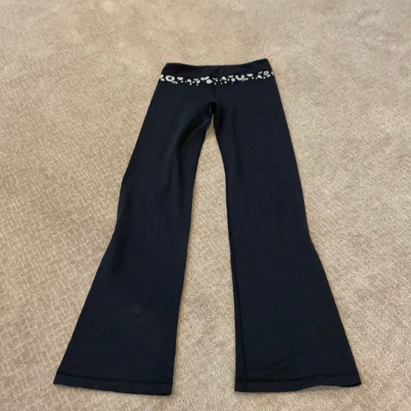 lululemon athletica Pants - Lululemon pants 6 tall reversible black